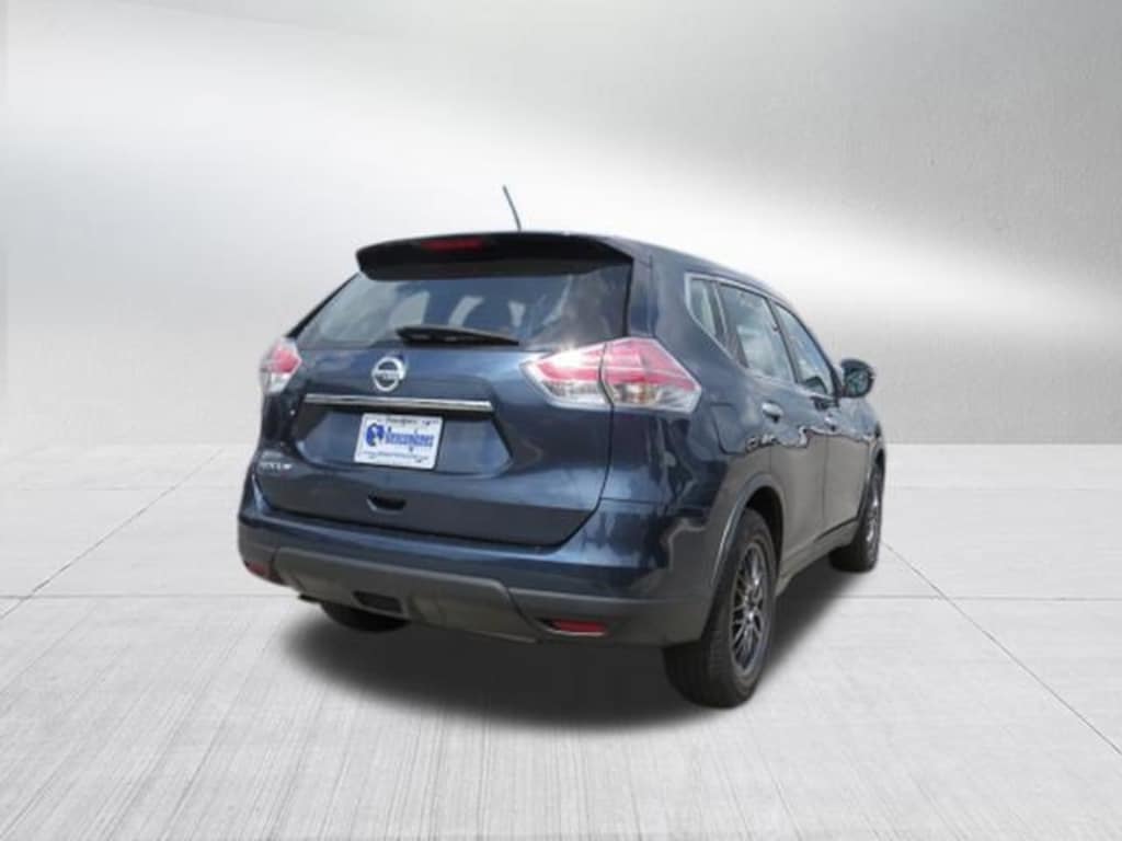 Used 2015 Nissan Rogue S SUV