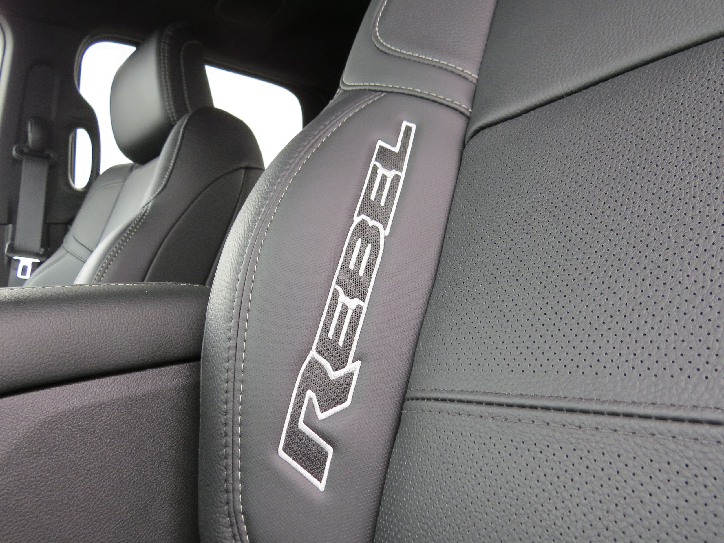 2026 RAM 2500 Rebel - Photo 23