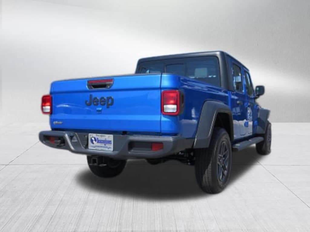 New 2026 Jeep Gladiator Sport Pickup