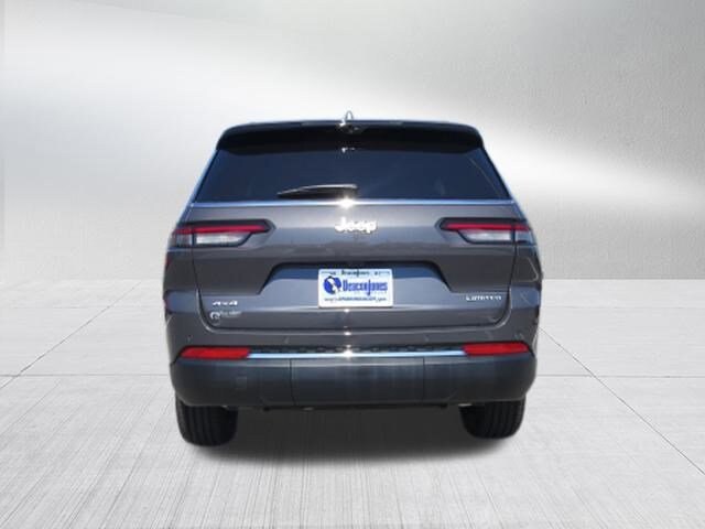 2025 Jeep Grand Cherokee Limited photo 4