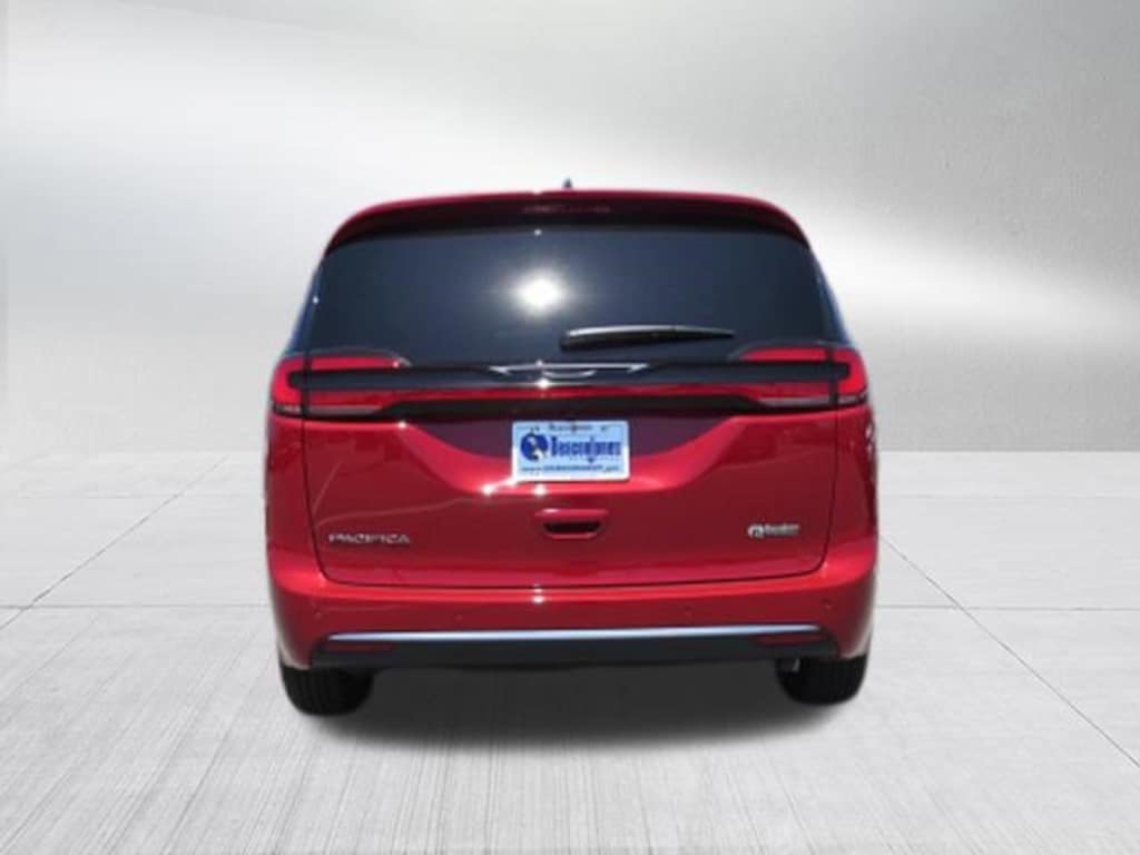 New 2027 Chrysler Pacifica Select Passenger Van