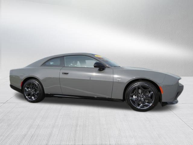 2025 Dodge Charger Daytona R/T photo 2