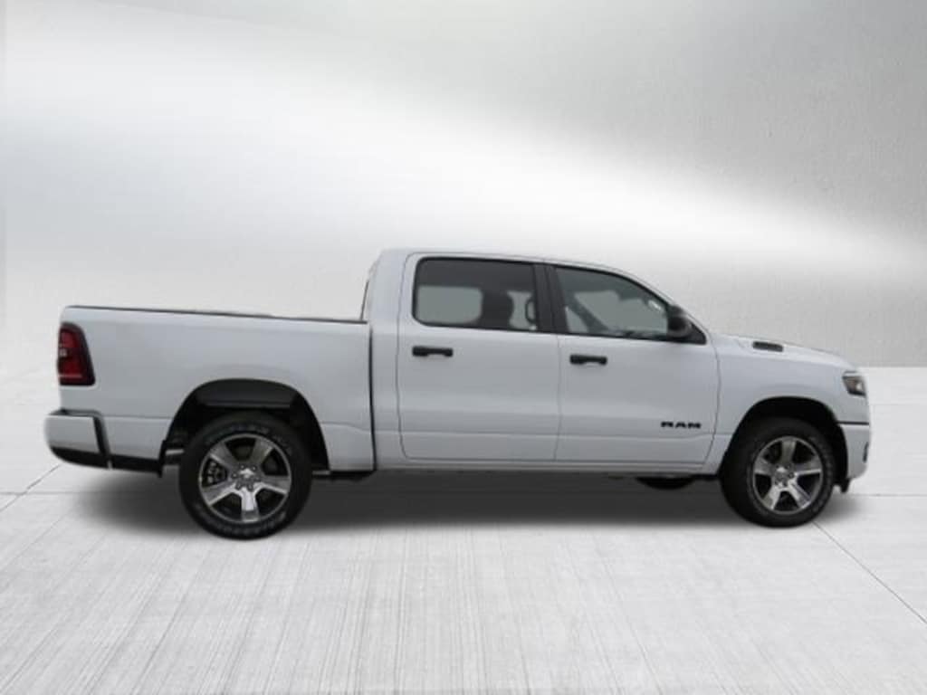 New 2026 Ram 1500 Express Pickup