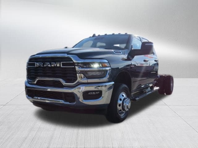 2026 RAM 3500 Chassis Tradesman - Photo 8