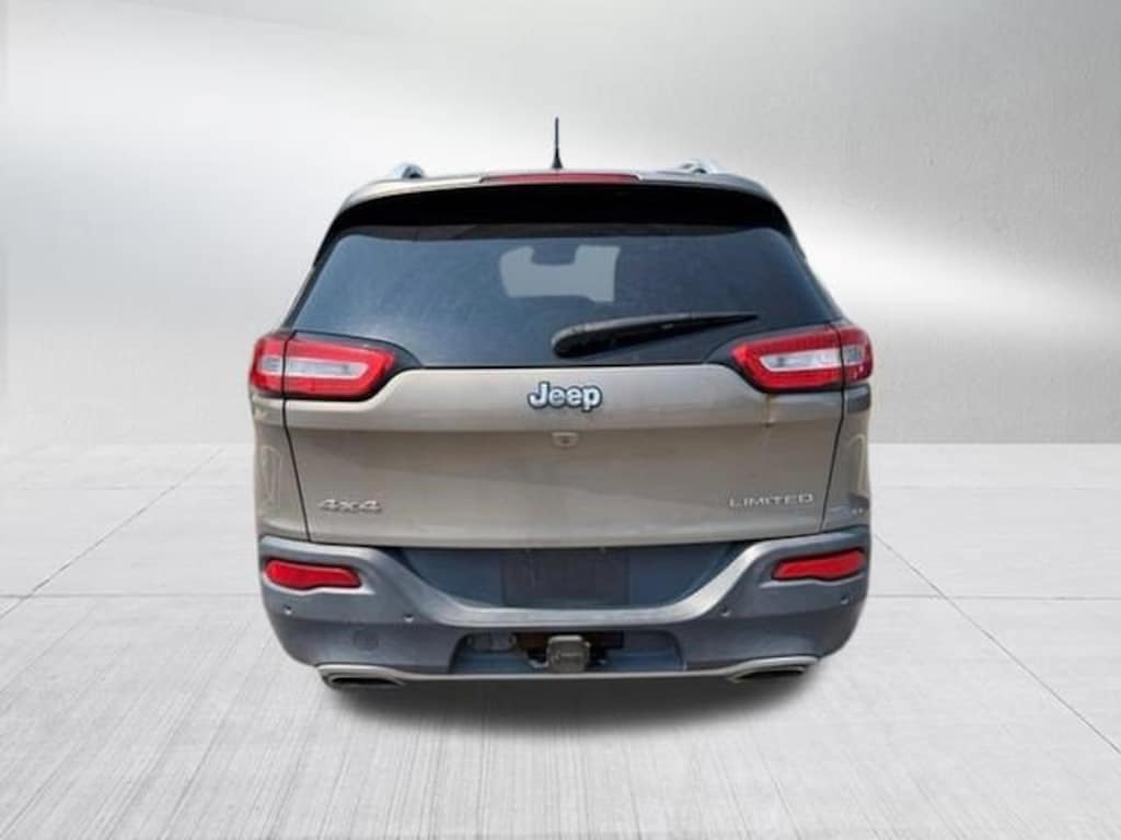 Used 2016 Jeep Cherokee Limited 4x4 SUV
