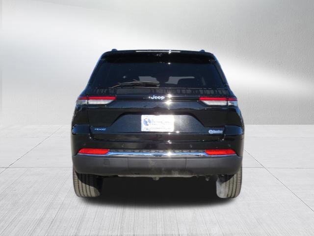2024 Jeep Cherokee 4xe Base photo 4