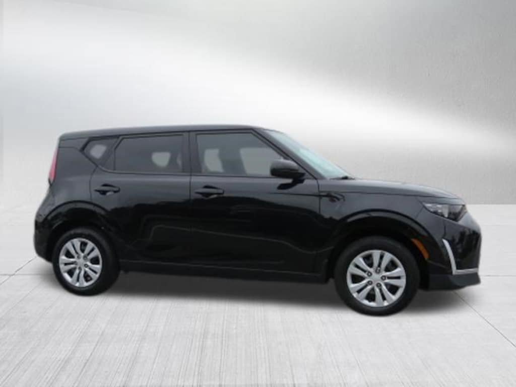 Used 2024 Kia Soul LX Hatchback