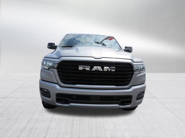 2025 Ram 1500 Laramie photo 3