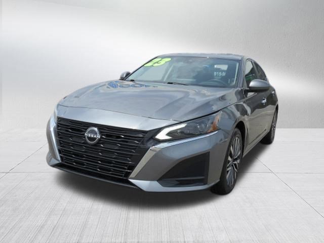 2023 Nissan Altima 2.5 SV photo 3