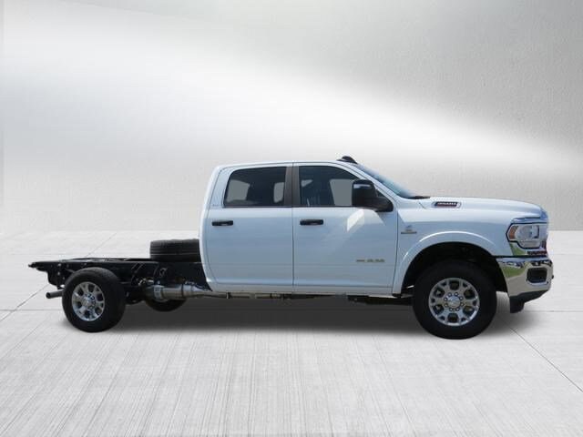 2024 Ram 3500 SLT photo 2