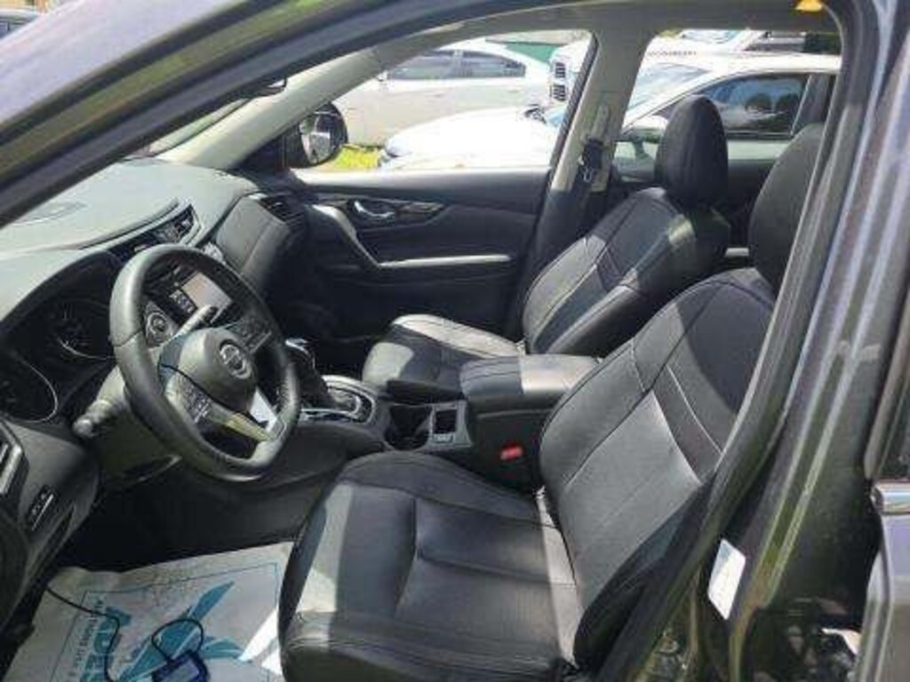 Used 2017 Nissan Rogue SL SUV