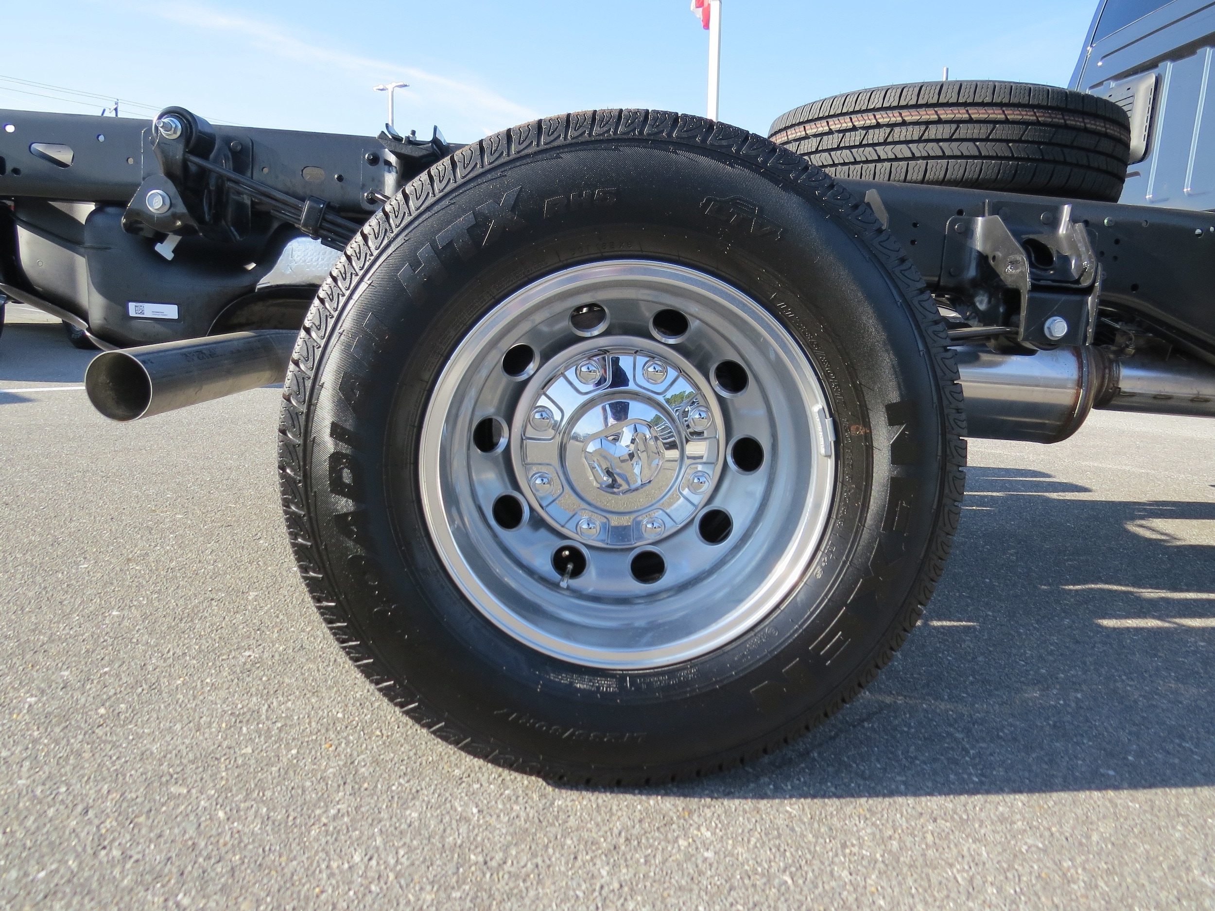 2026 RAM 3500 Chassis Tradesman - Photo 11