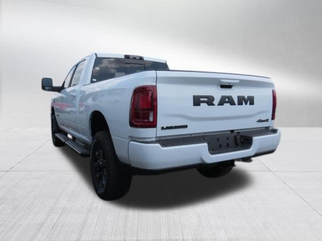 New 2026 Ram 2500 LARAMIE CREW CAB 4X4 6'4 BOX Pickup