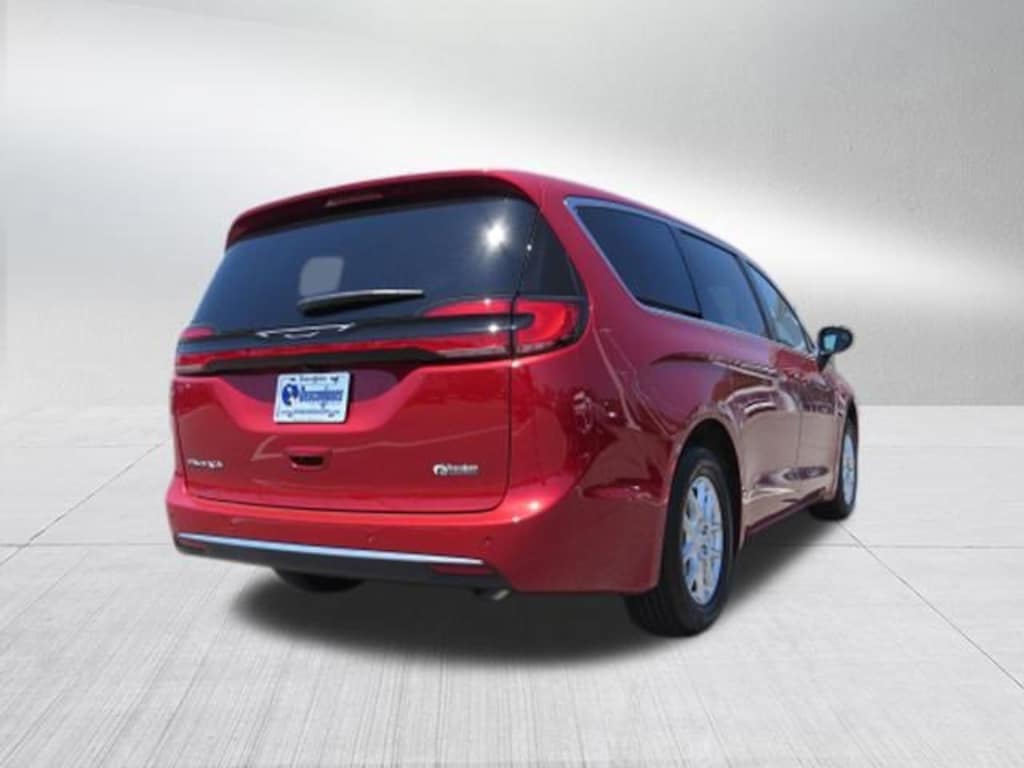 New 2027 Chrysler Pacifica Select Passenger Van