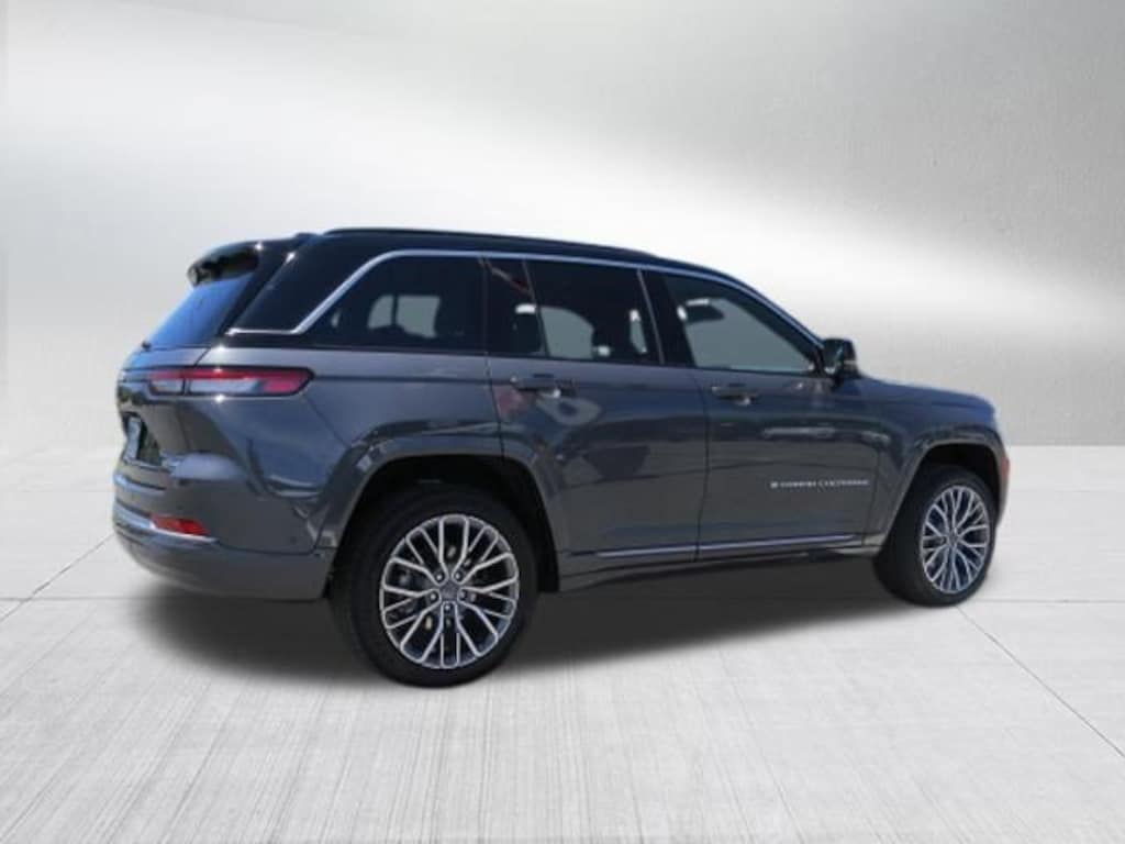 New 2026 Jeep Grand Cherokee Summit Sport Utility