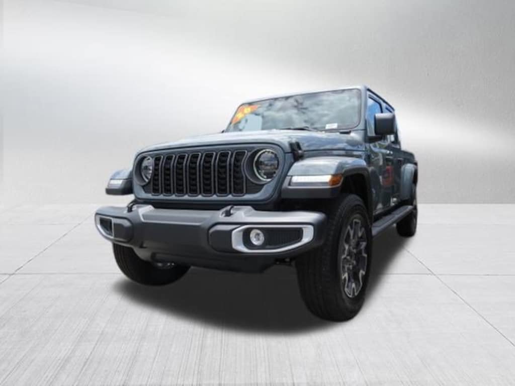 New 2026 Jeep Gladiator Sahara Pickup