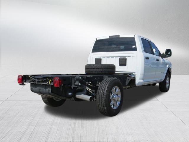 2024 Ram 3500 SLT photo 3