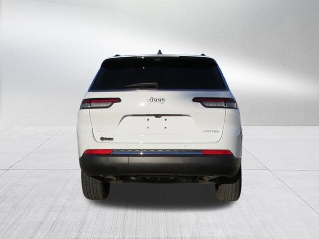 2025 Jeep Grand Cherokee Limited photo 4