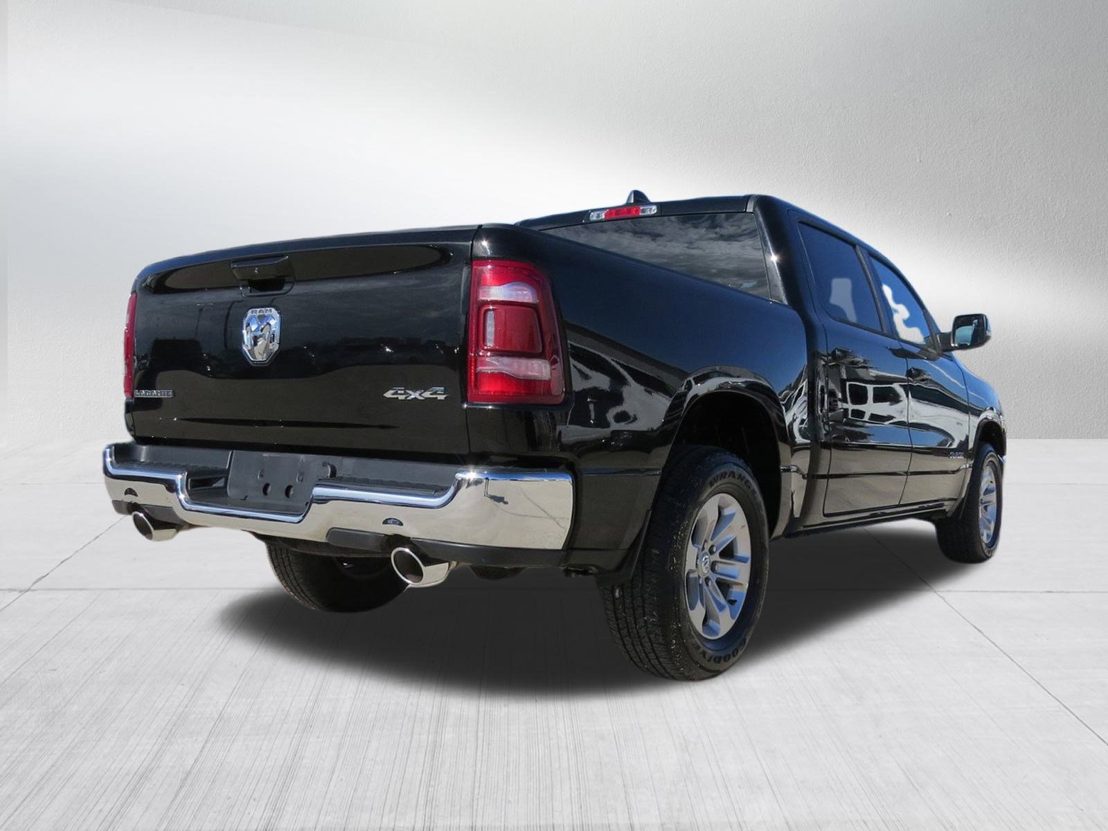 2024 Ram 1500 Laramie photo 3