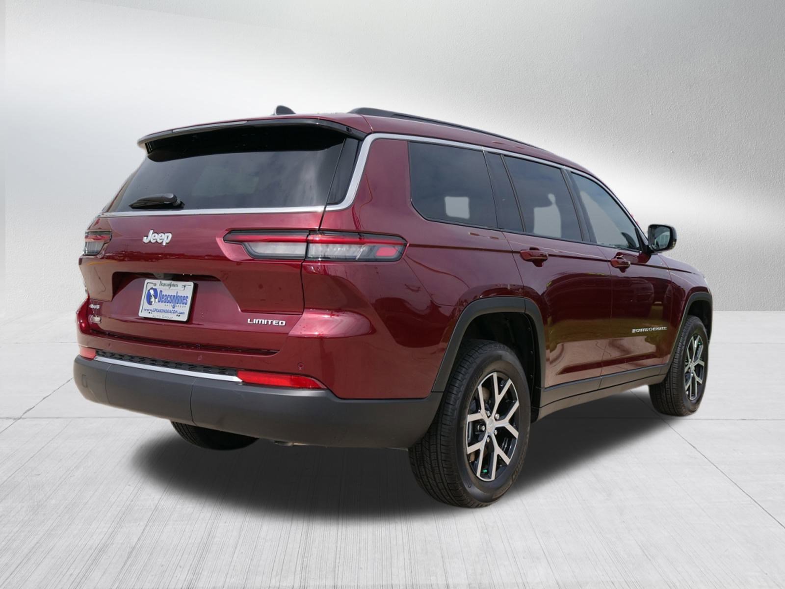 2025 Jeep Grand Cherokee Limited photo 3