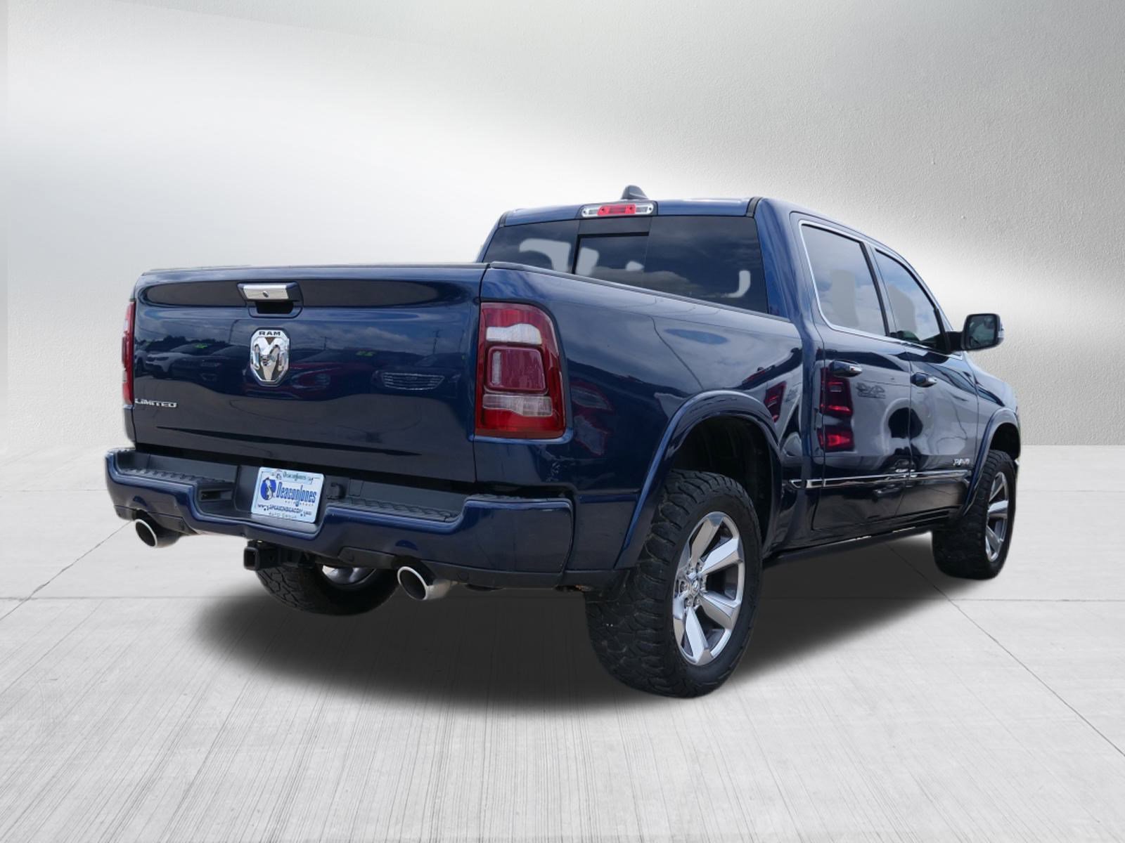 2022 Ram 1500 Limited photo 3