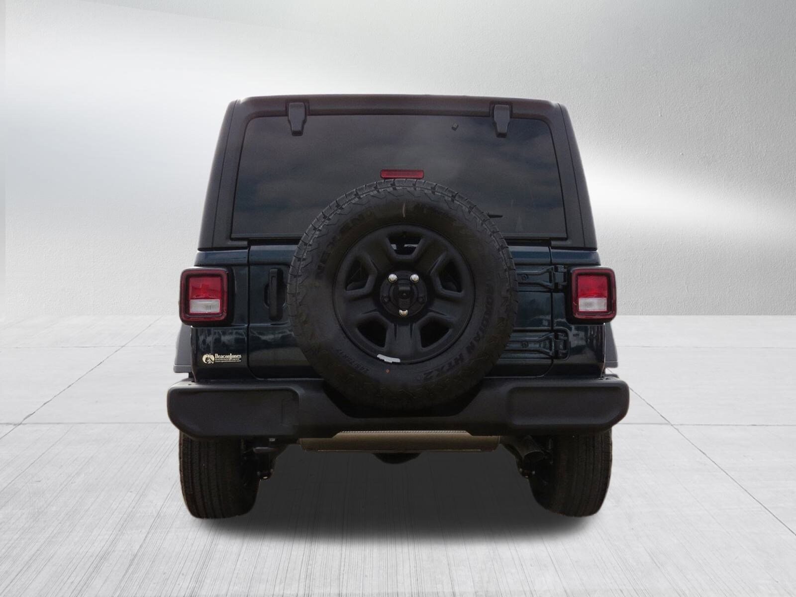 2025 Jeep Wrangler Sport photo 4