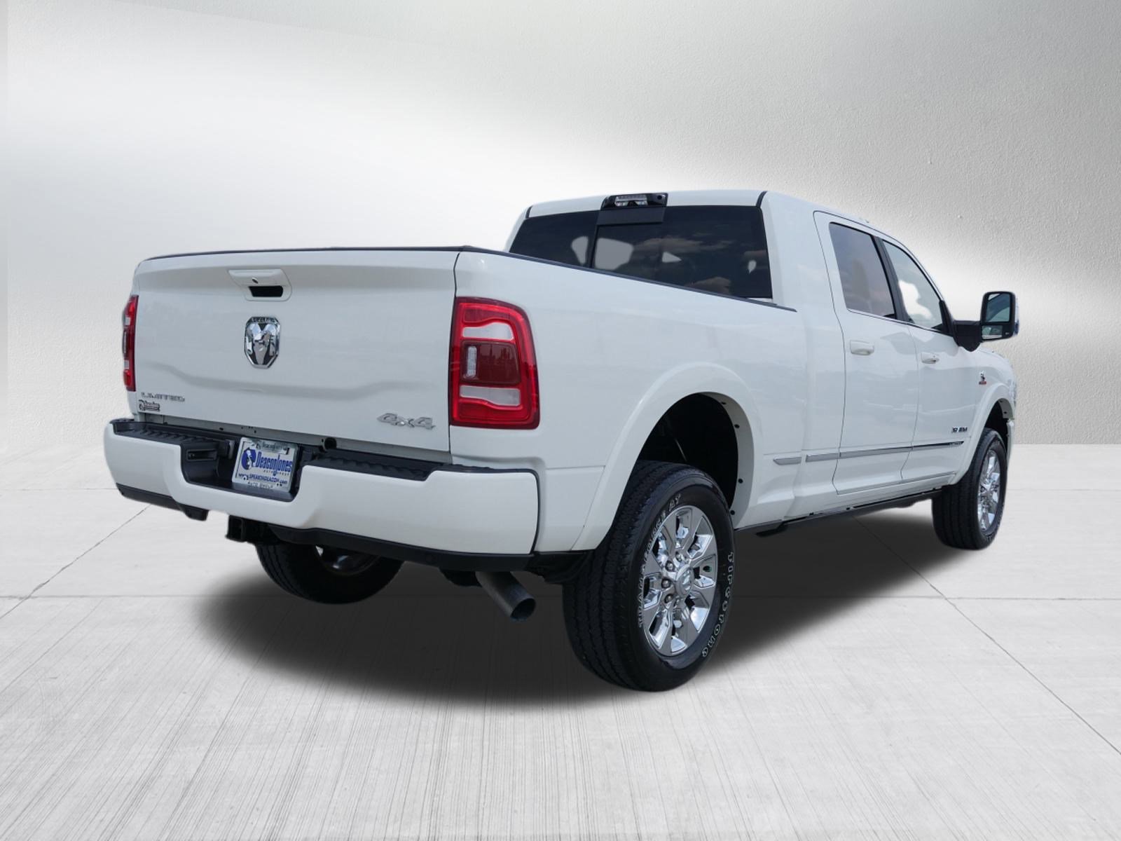 2023 Ram 2500 Limited photo 3