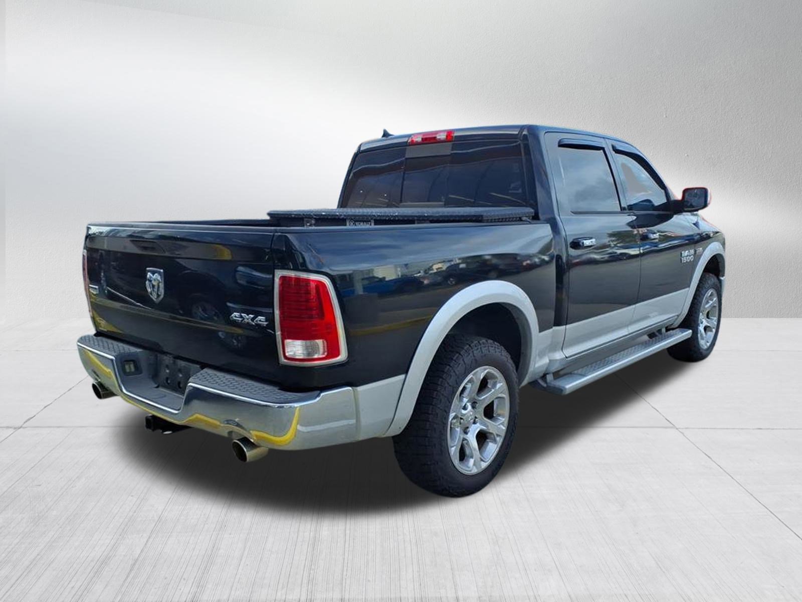 2013 Ram 1500 Laramie photo 4