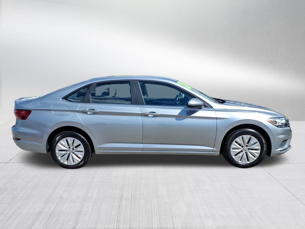 Used 2020 Volkswagen Jetta 1.4T R-Line w/SULEV Sedan