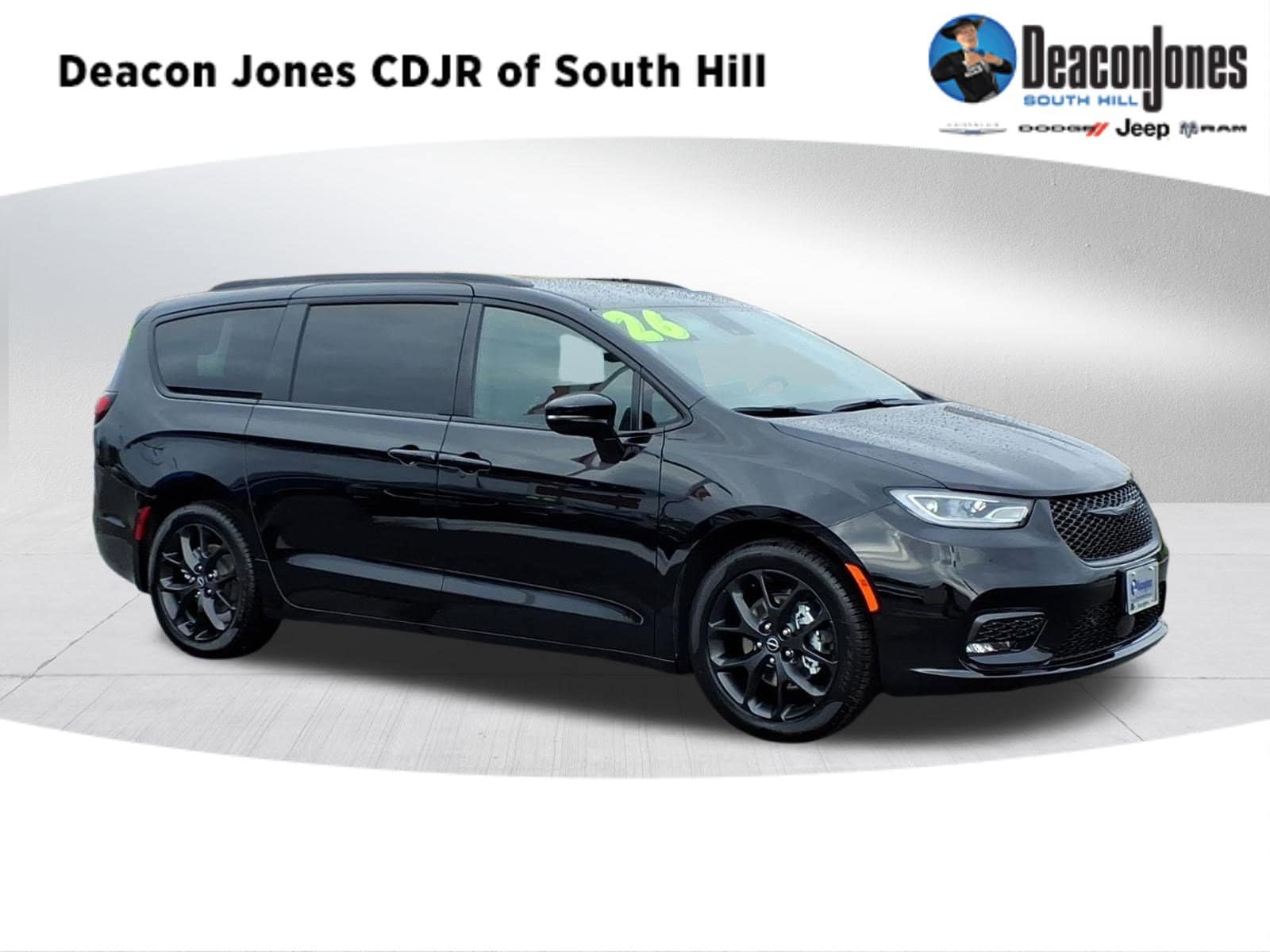 2026 Chrysler Pacifica Select's photo