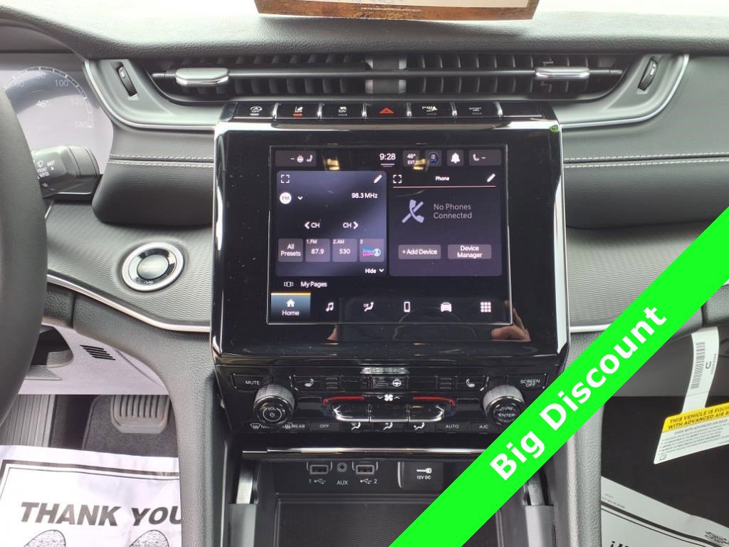 2025 Jeep Grand Cherokee Altitude - Photo 19