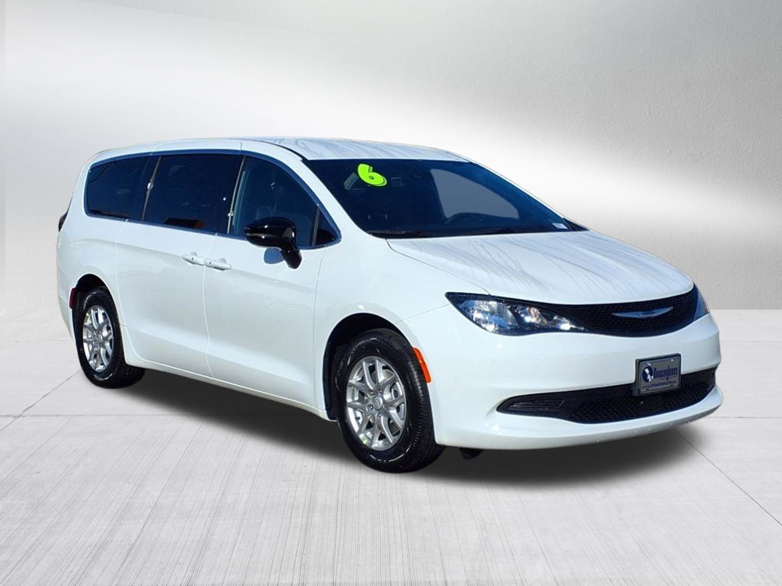 2026 Chrysler Voyager LX photo 2
