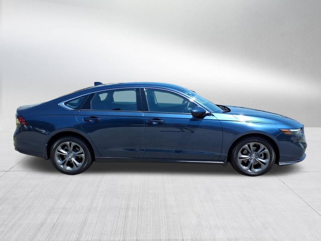 Used 2024 Honda Accord EX Sedan