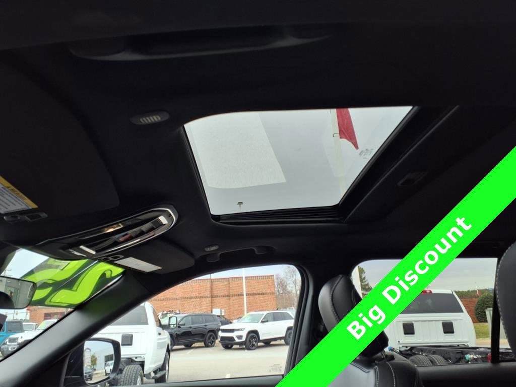 2025 Jeep Grand Cherokee Altitude - Photo 18