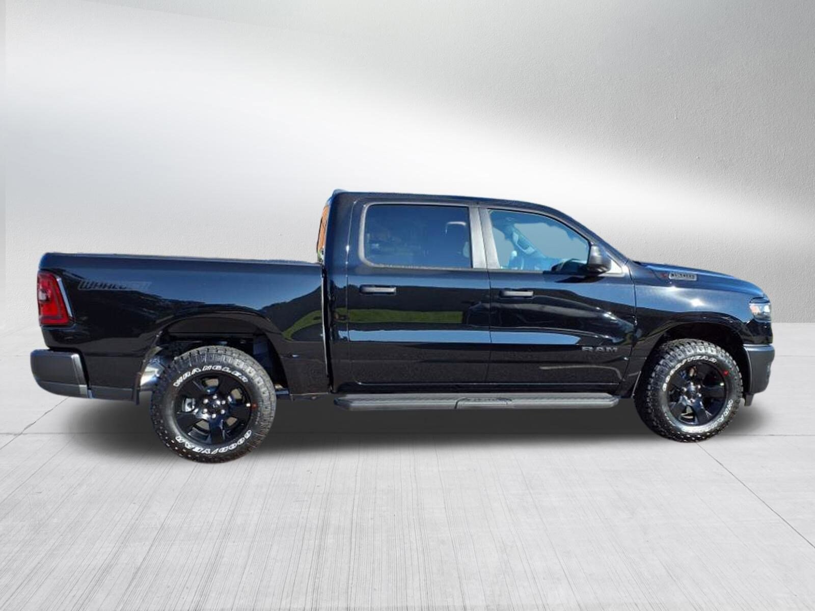 2026 Ram 1500 Warlock photo 3