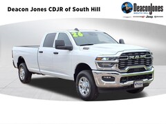 2026 Ram 2500 TRADESMAN CREW CAB 4X4 8' BOX Pickup