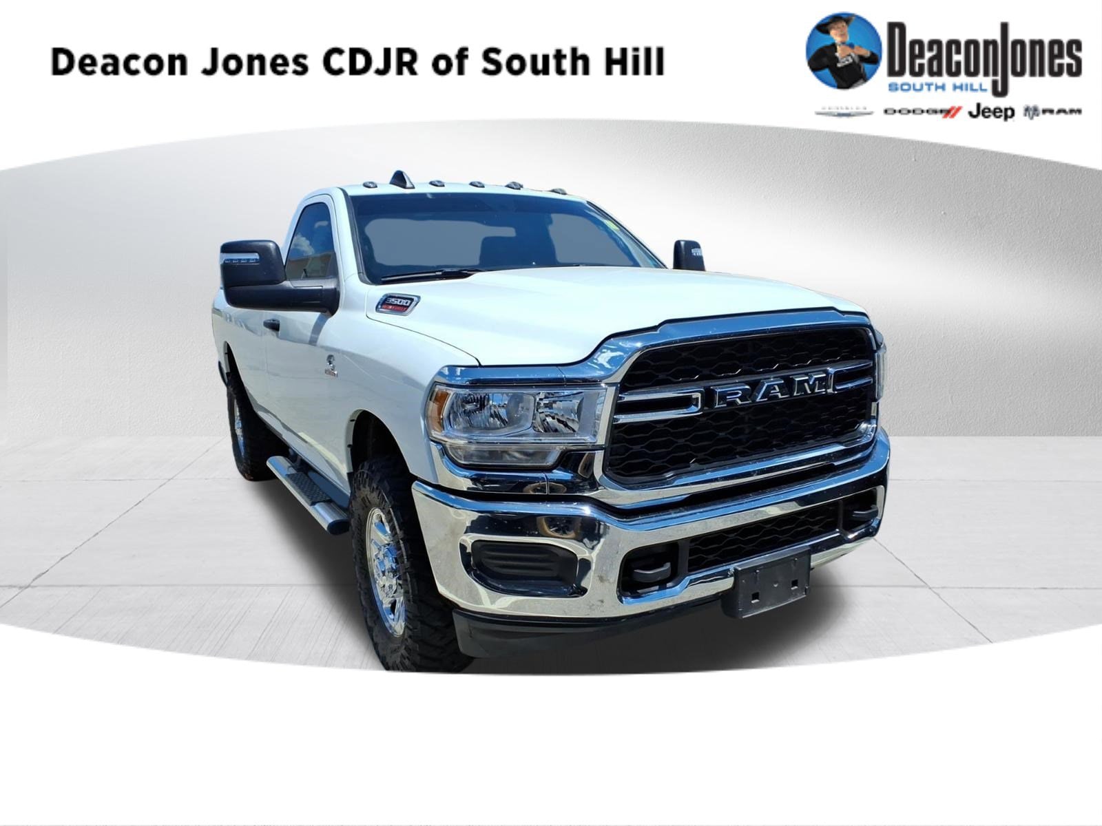 2024 RAM 3500 Tradesman 4X4 Regular cab's photo
