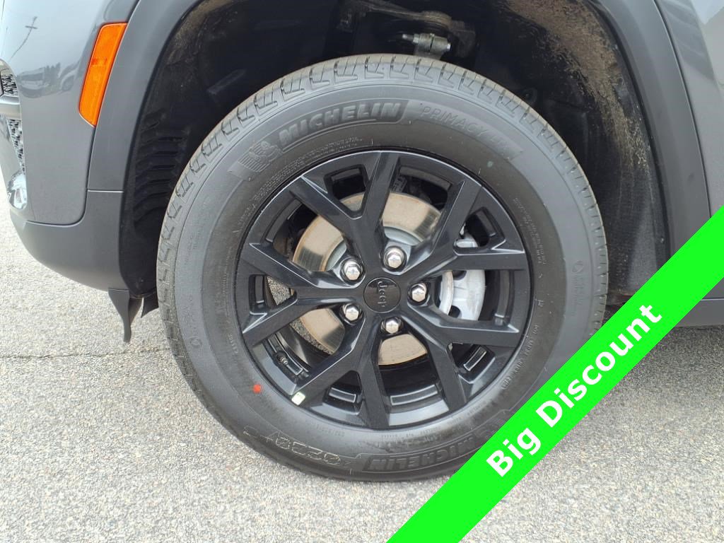 2025 Jeep Grand Cherokee Altitude - Photo 12