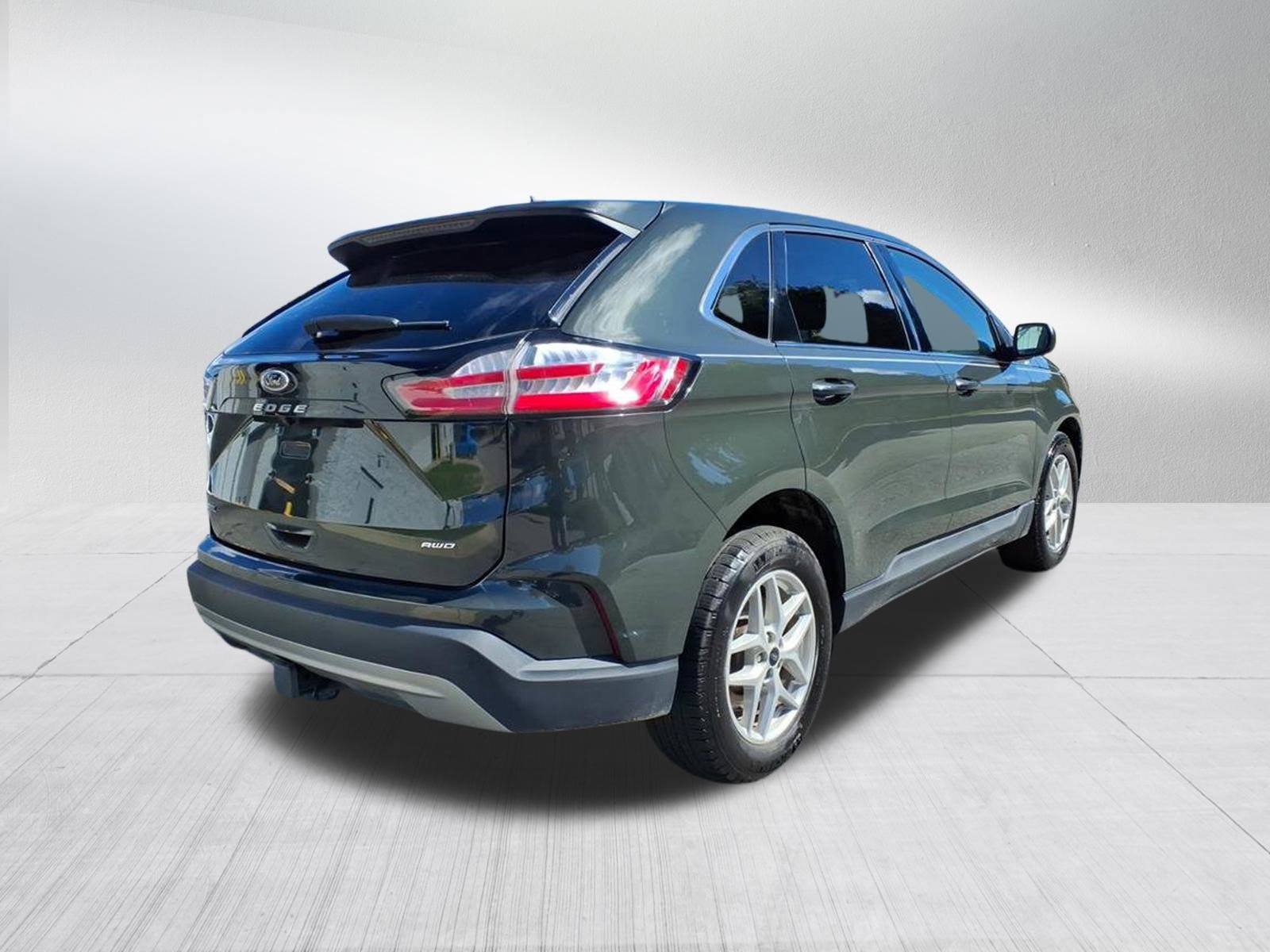2024 Ford Edge SEL photo 4