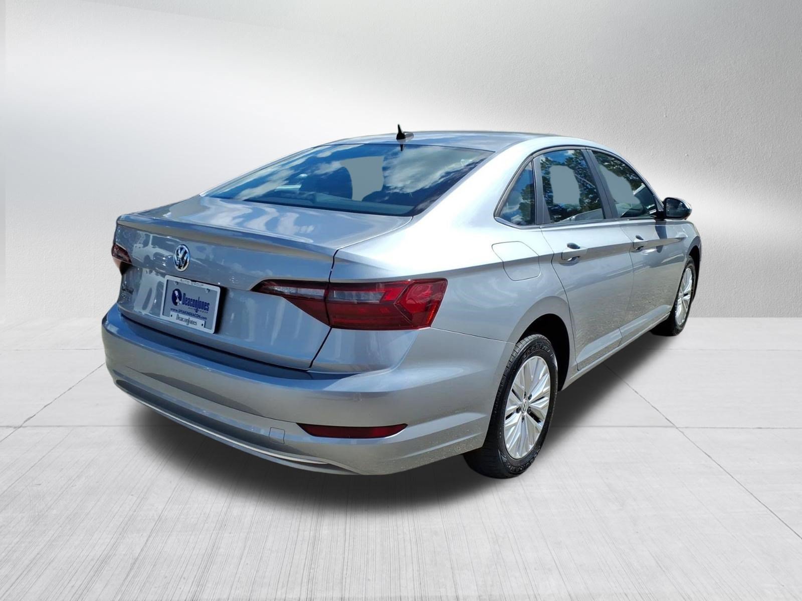 Used 2020 Volkswagen Jetta 1.4T R-Line w/SULEV Sedan