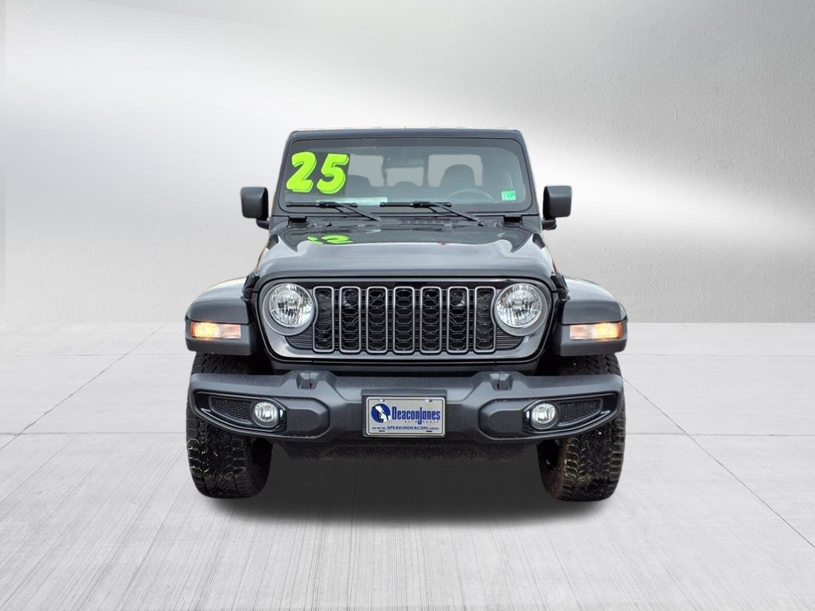 2025 Jeep Gladiator Sport photo 3