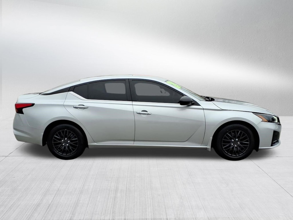 Used 2024 Nissan Altima 2.5 S Sedan