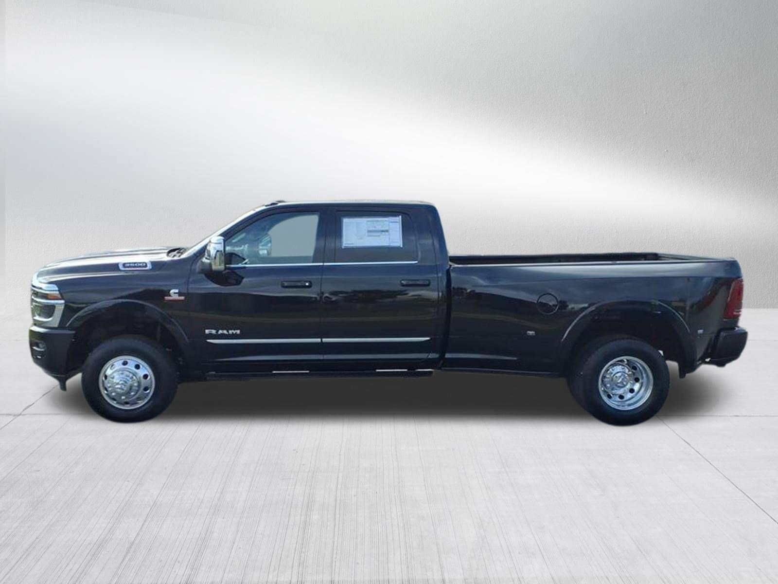 2025 RAM 3500 Limited - Photo 7
