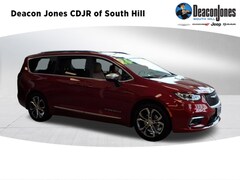 2026 Chrysler Pacifica PINNACLE Passenger Van