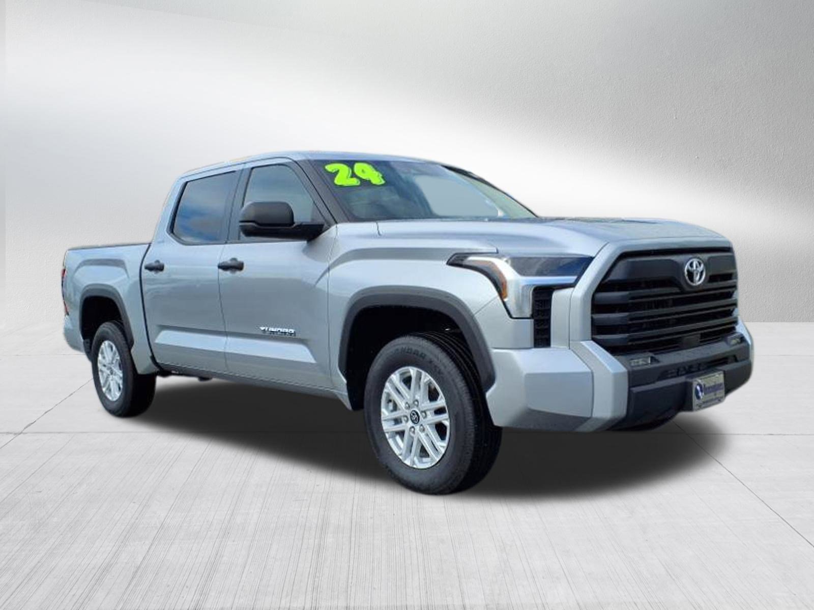 2024 Toyota Tundra SR5 photo 2
