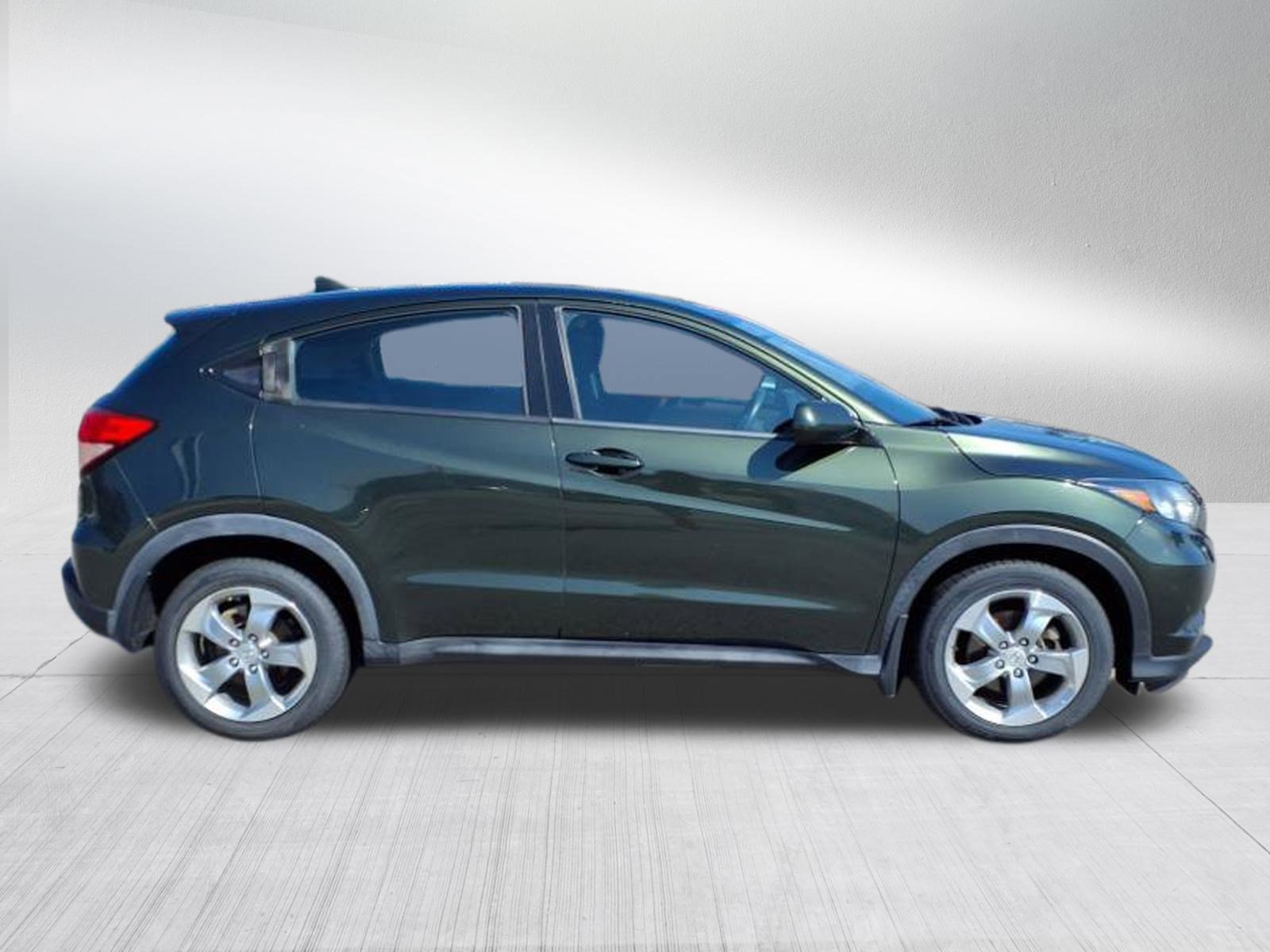 2018 Honda HR-V LX photo 3