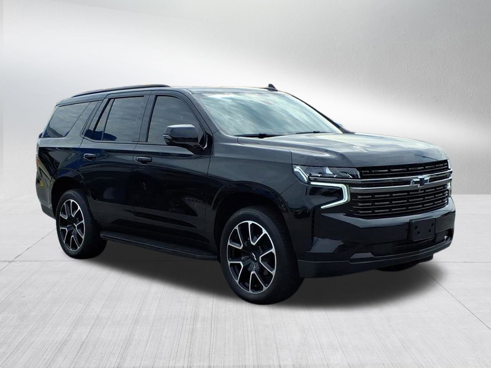 2021 Chevrolet Tahoe RST photo 2