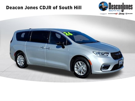 2026 Chrysler Pacifica SELECT Passenger Van