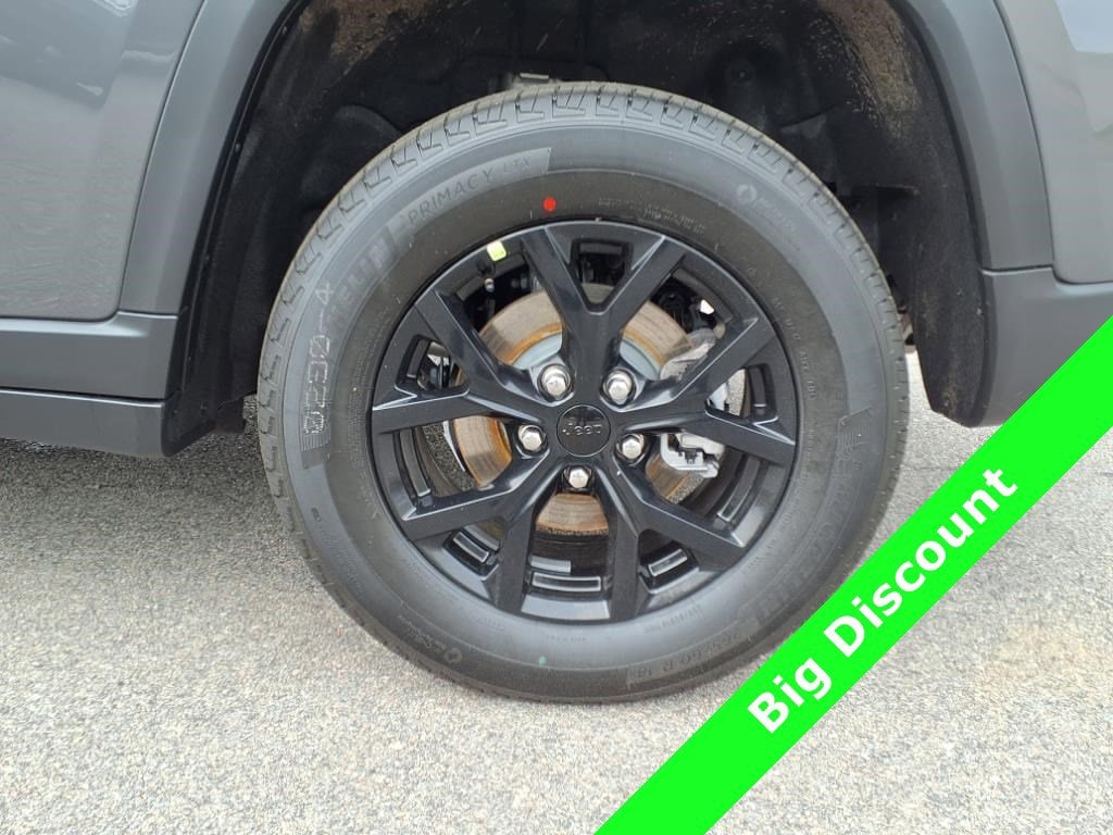 2025 Jeep Grand Cherokee Altitude - Photo 13