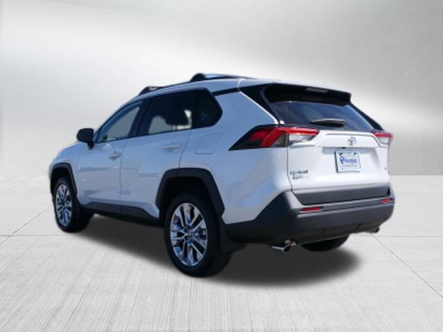 2025 Toyota RAV4 XLE Premium photo 4